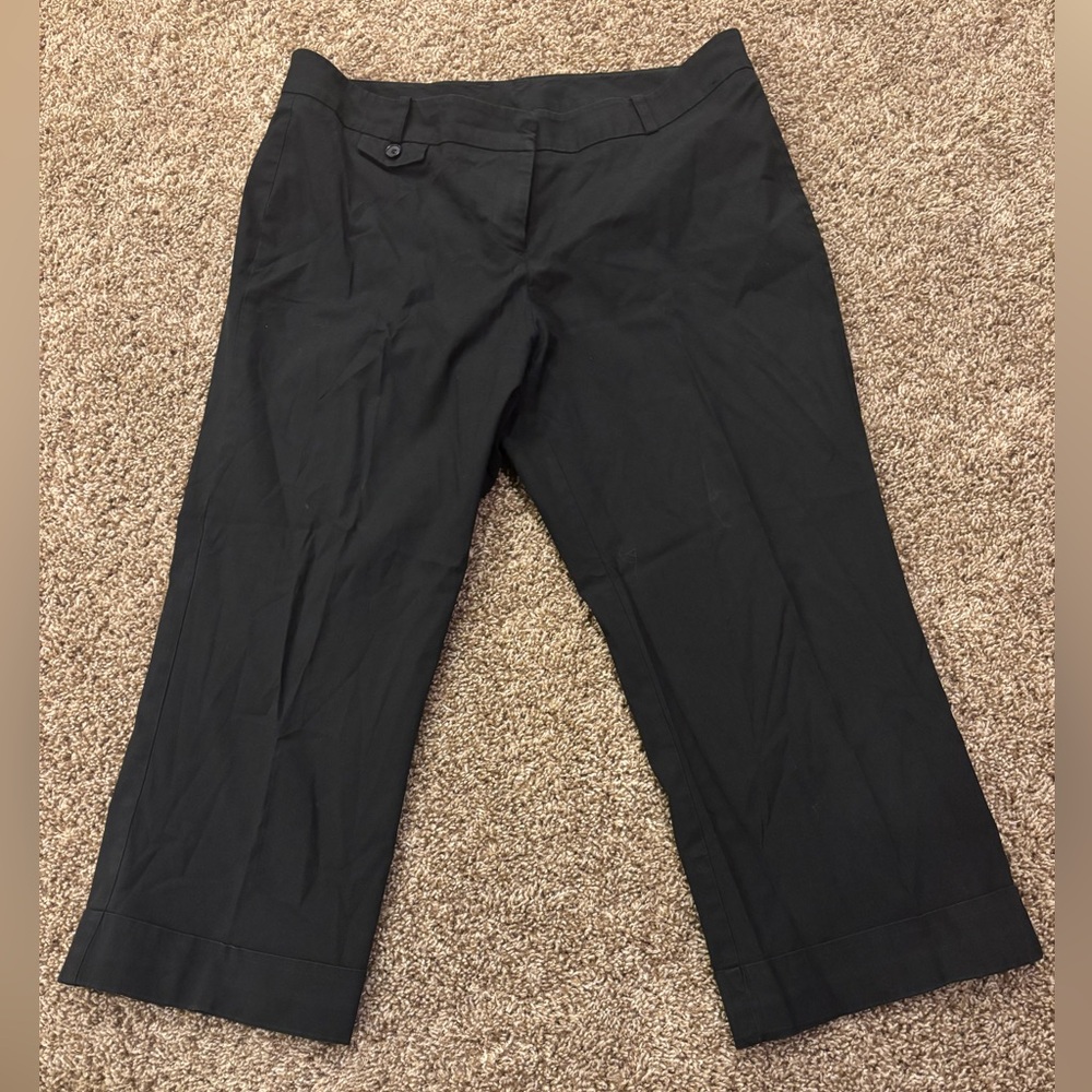 New York & Company Black Capris